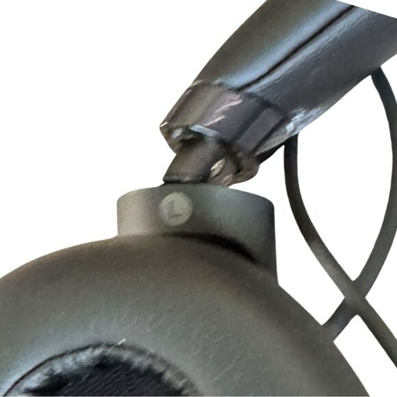 Sony MDR1AM2 Wired High Resolution Audio Black Overhead Over Ear Headphones. - Picture 8 of 14